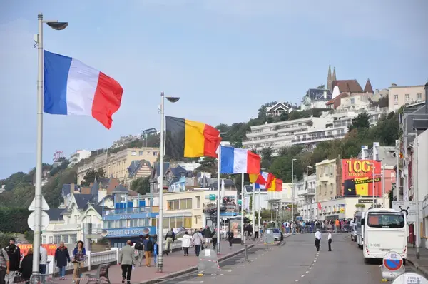 Abri Piscine Sans Rail Constructeur abri de piscine Sainte-Adresse
